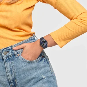 ساعت مچی سواچ(SWATCH ) مدل GN718