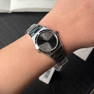 ساعت زنانه ویولت B0644L نقره ای صفحه مشکی