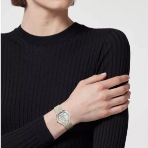 ساعت زنانه ورساچه(VERSACE)مدل V VVE0S00325
